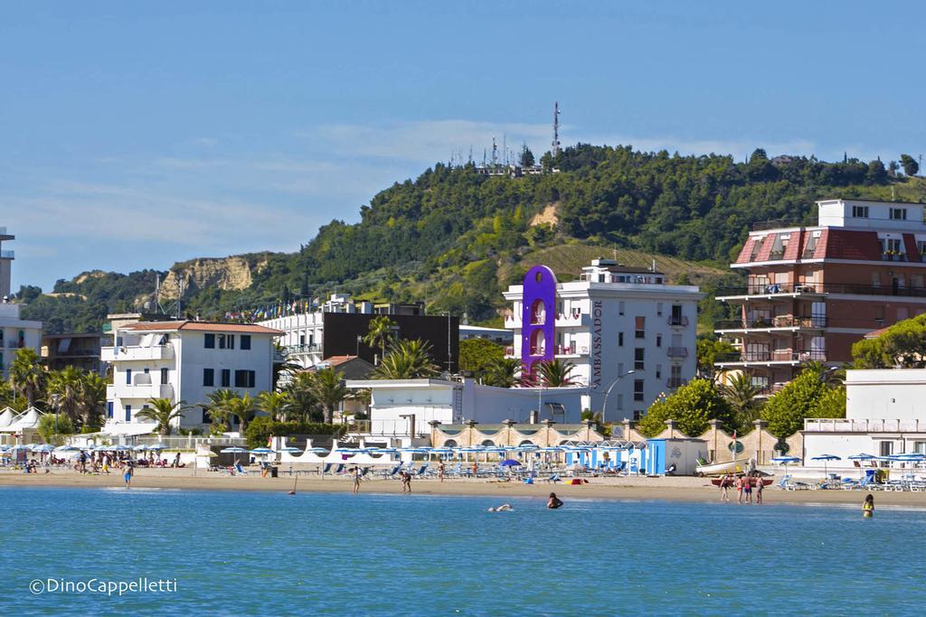 Hotel Ambassador Grottammare Exterior photo