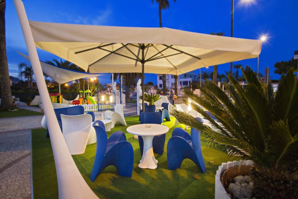 Hotel Ambassador Grottammare Exterior photo